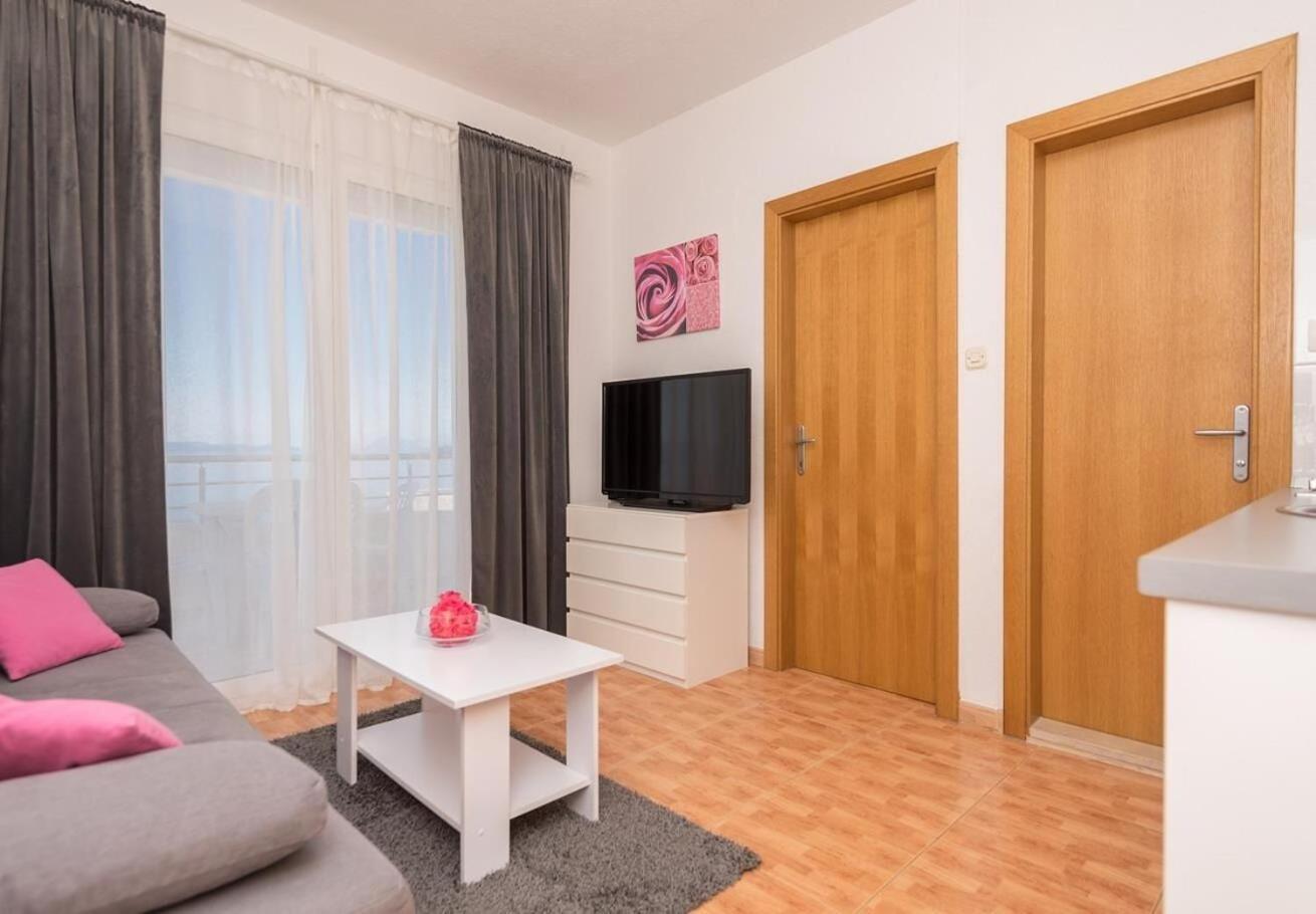 Apartments Ivi - 100 M From Pebble Beach Drasnice Buitenkant foto